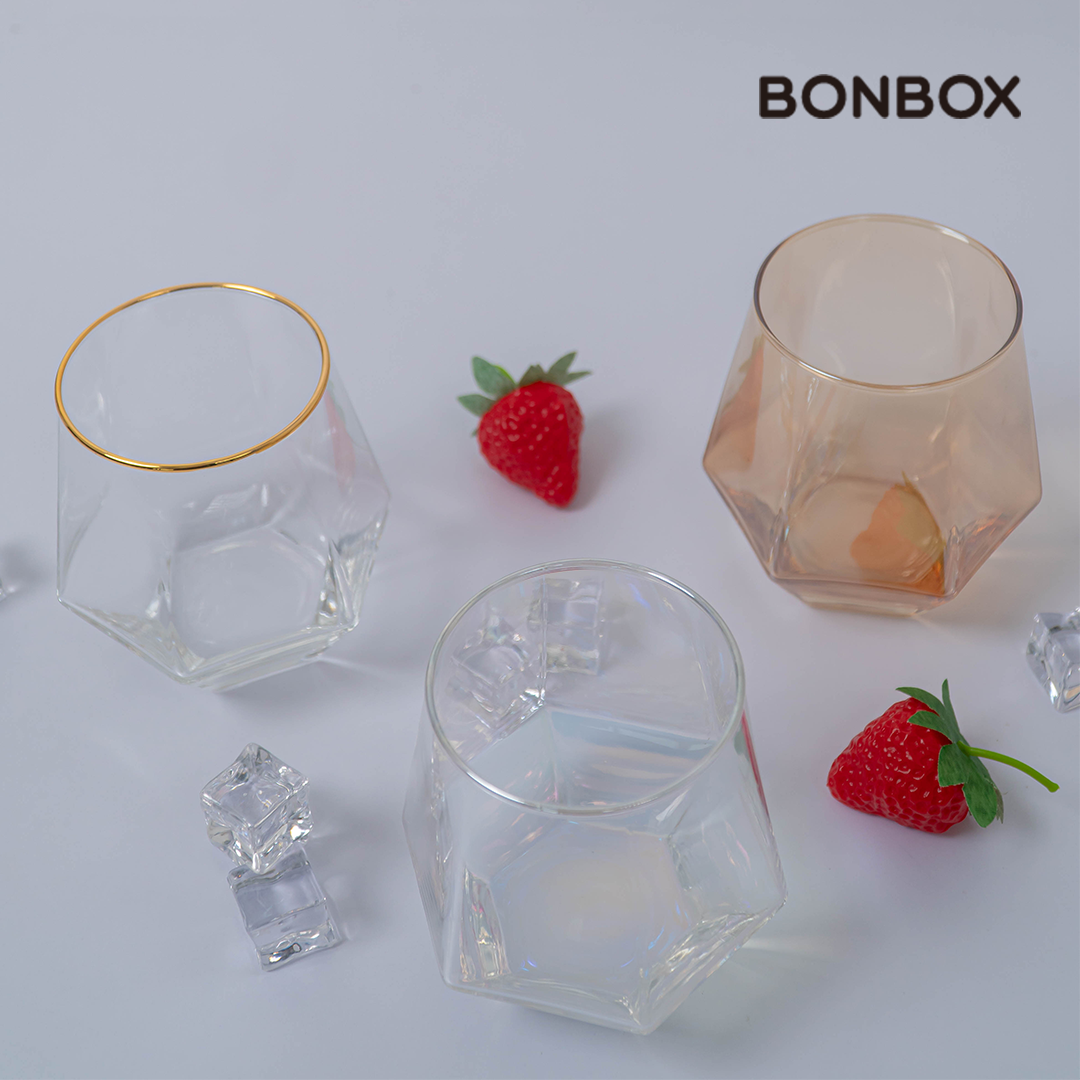 Bonbox - Minum cantik pake produk cantik dari BONBOX emang... | Facebook