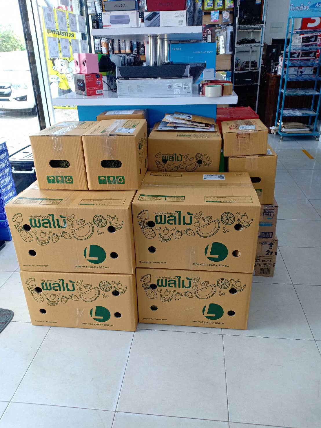 ขนส่ง - รับส่งพัสดุของขนส่ง J&T แฟลช และ Scg และ SCG มีแบบแช่เย็น-แข็ง ...