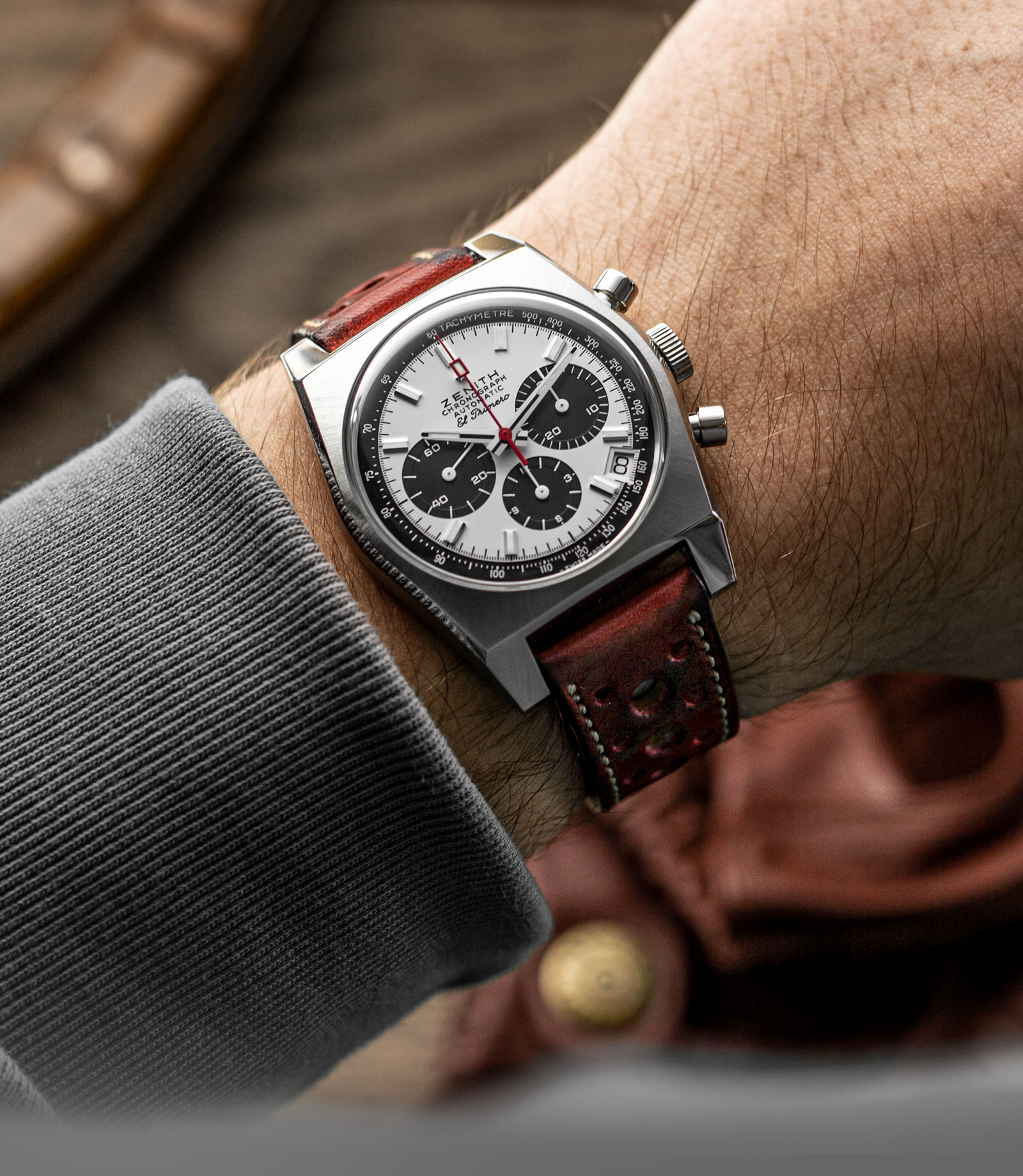 WatchGecko - The Geckota C-04 VK64 Space Age Racing Chronograph 