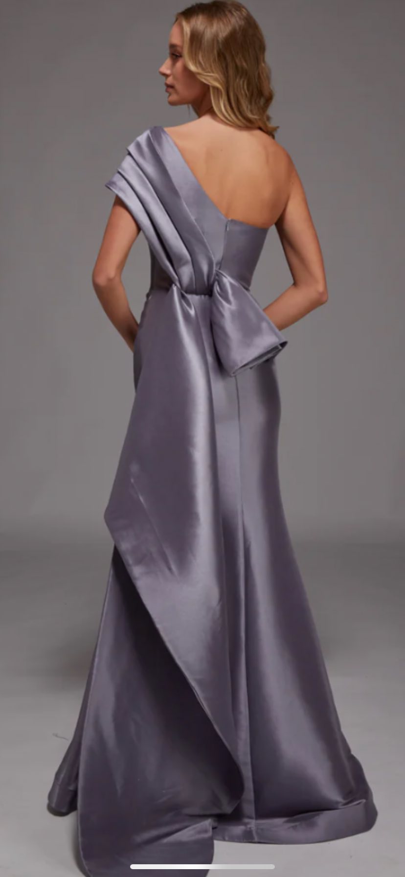 green emerald velvet dress The Monroe Dress – VANESSA'S BOUTIQUES