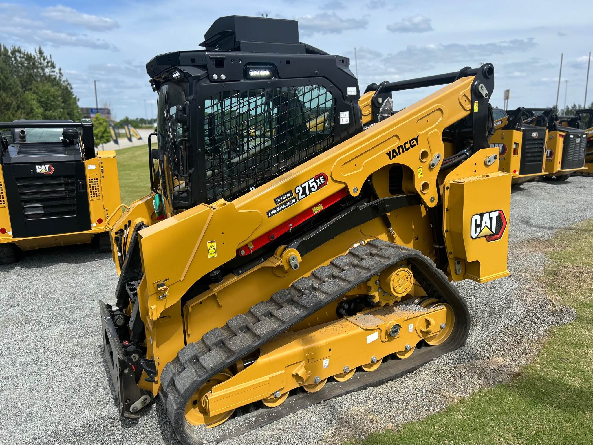 2026 275XE Land Management caterpillar - Commercial Vehicles - Macon ...