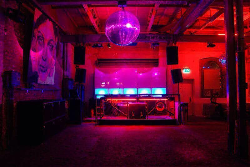 Polyester Club