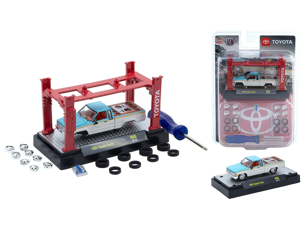 M2 MACHINES 1/64 M2 EXCLUSIVE WAL-MART EXCLUSIVE - MOONEYES S149