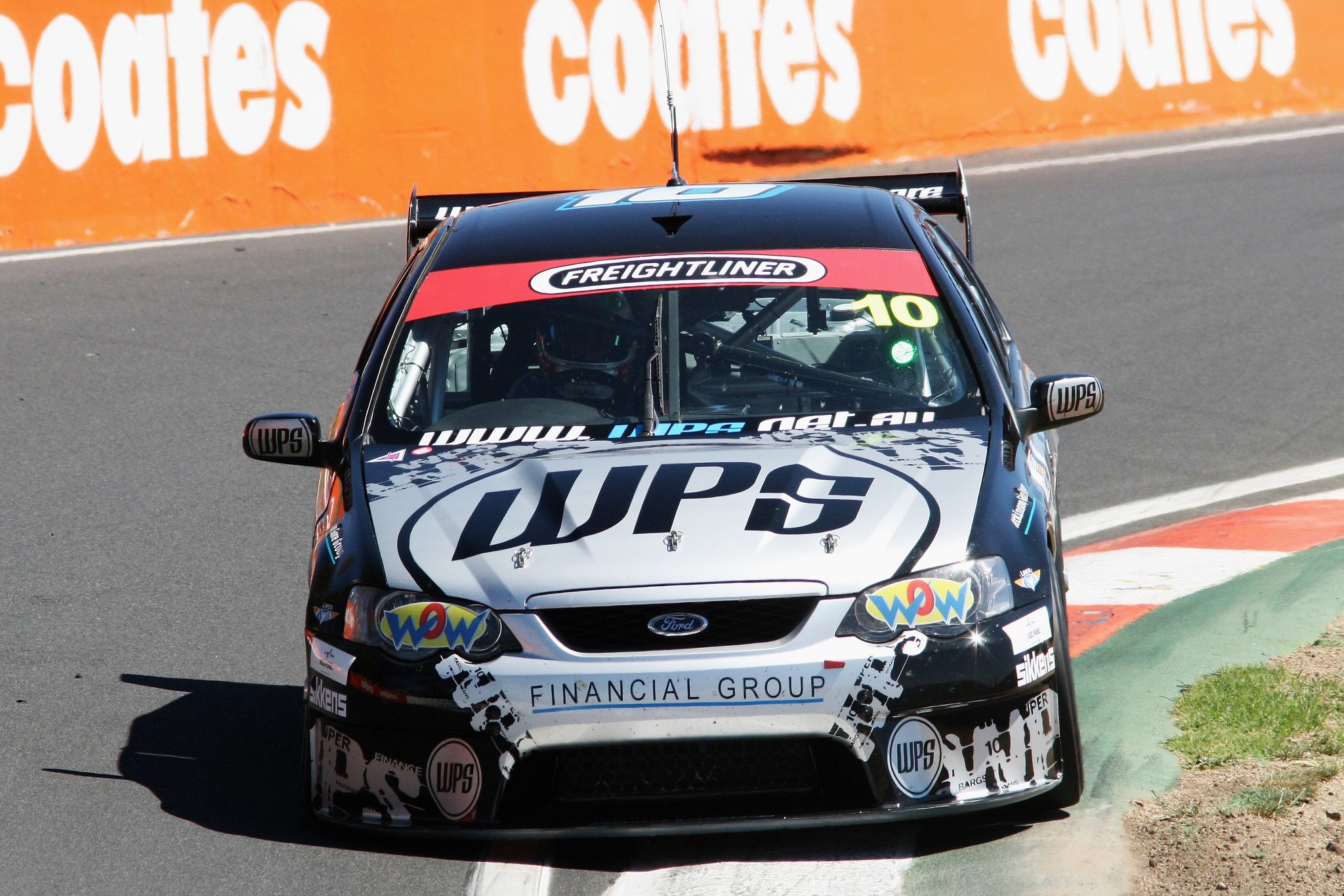 Australian - I'm trying to post a few shots of cars from outside the ...