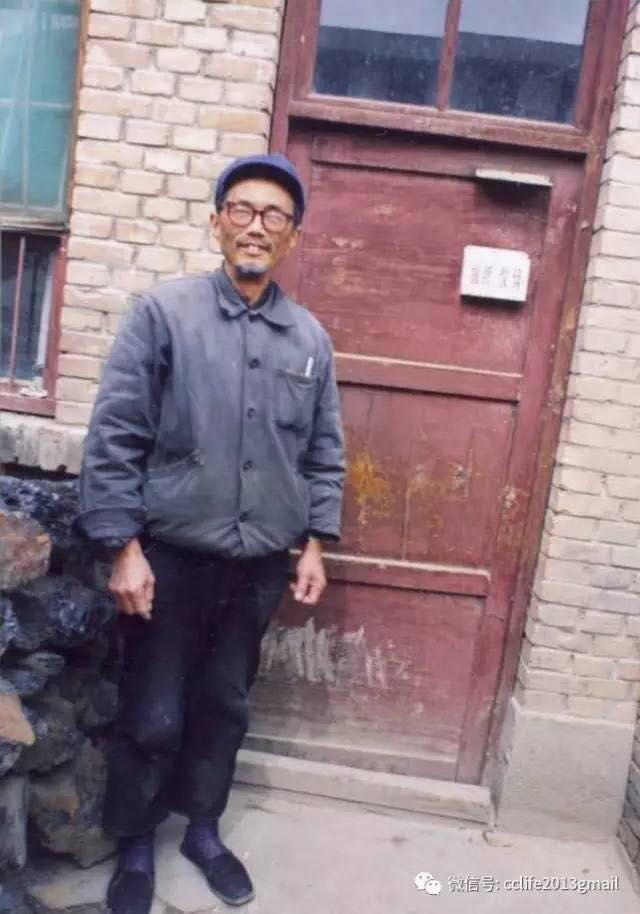 生命季刊cclife 以巴弗 大墙外的无期犯人原创2017 07 18 萧若枝生命季刊 图吴维僔摄于监狱大墙之外的居所 中国的以巴弗