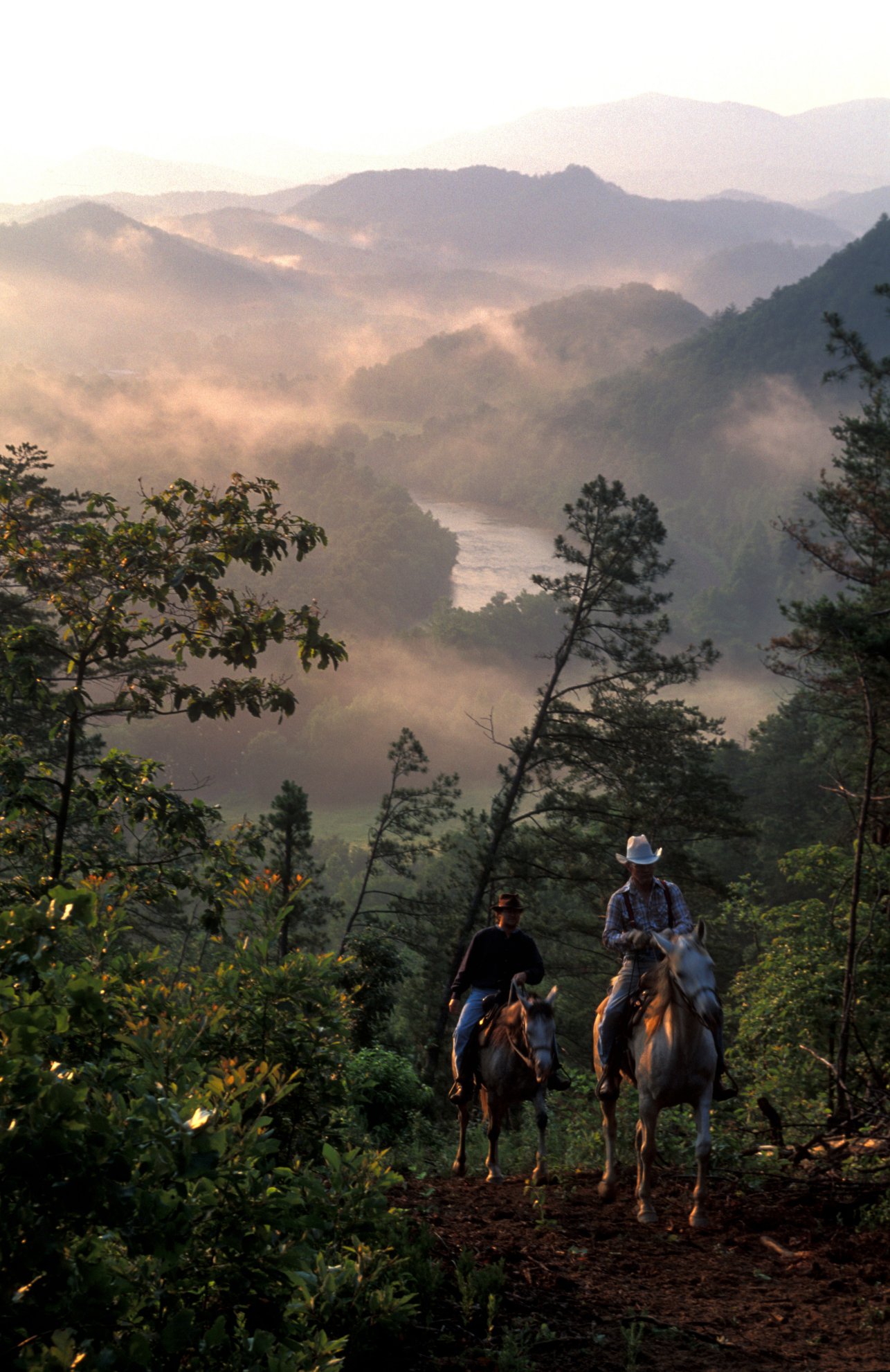 French Broad Outpost Ranch-a Family Dude Ranch | Del Rio TN