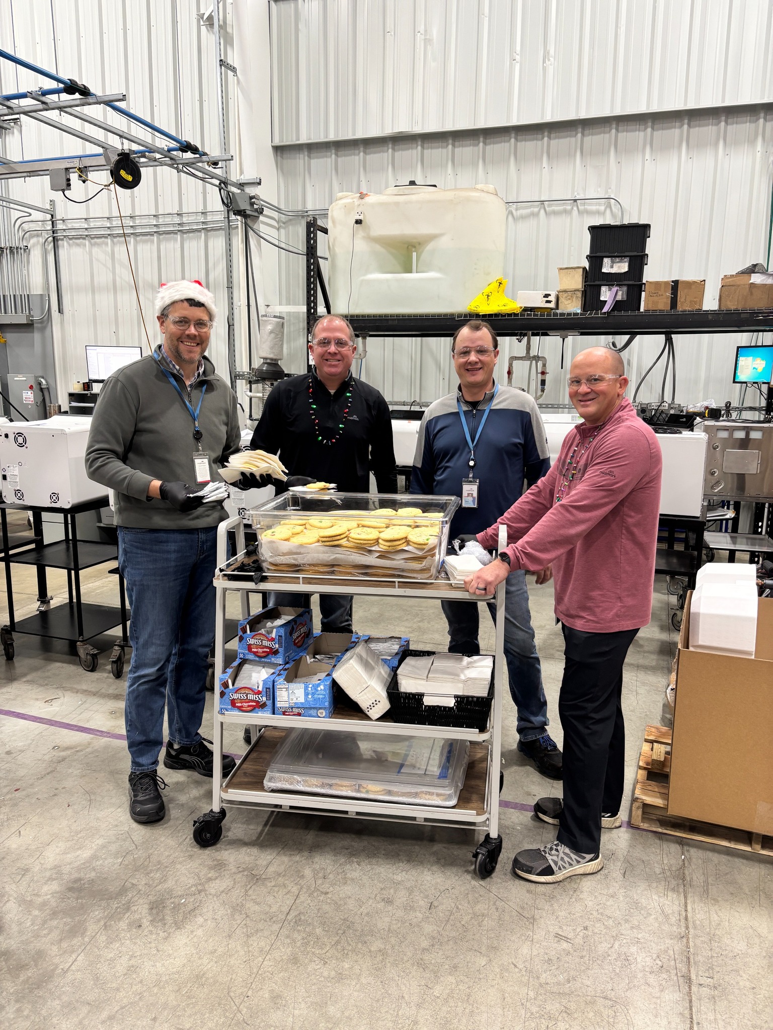 🍪 Spreading holiday cheer at... - Midmark Corporation | Facebook