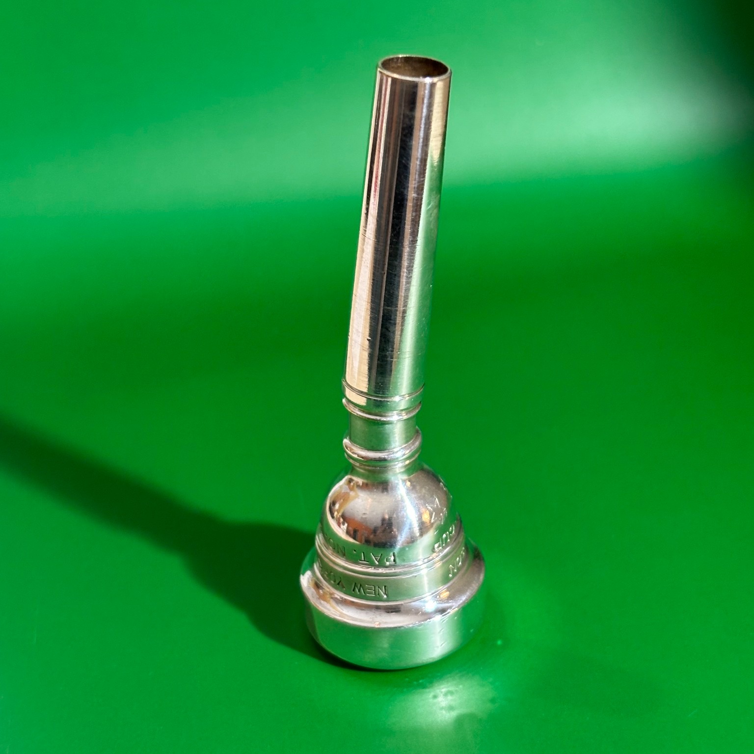 Identify unique parduba double-cup mouthpiece?
