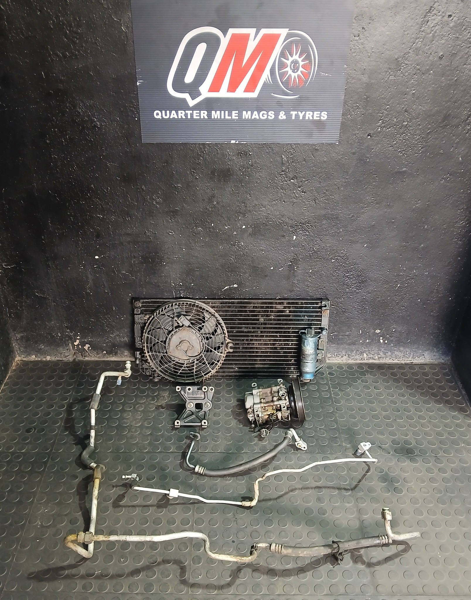 Quarter - Toyota Corolla Rsi / Rxi Aircon Setup Incl: Radiator Fan Pump ...