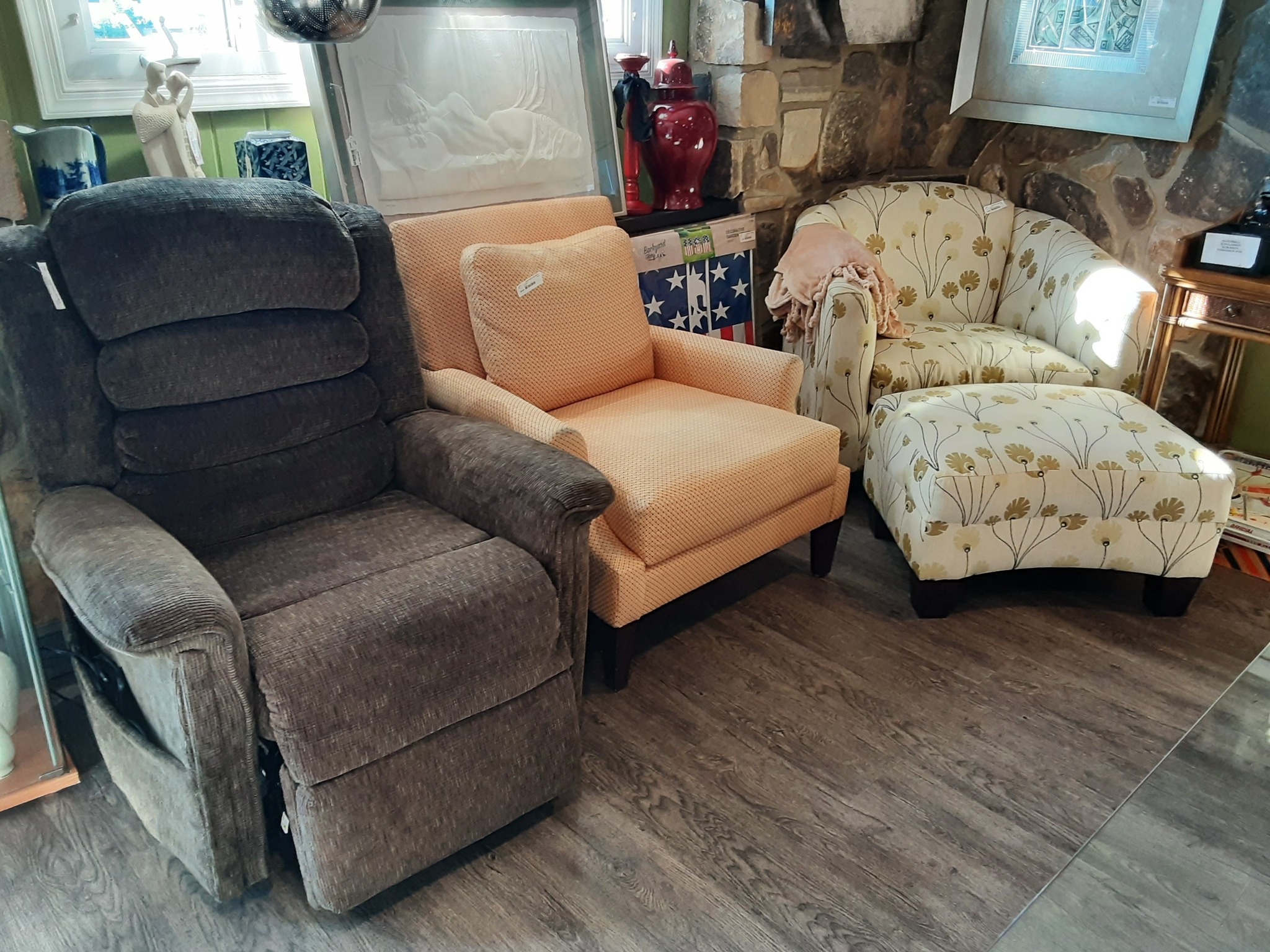 Smart Decor &... - Smart Decor & More w/Blue Mountain Winery