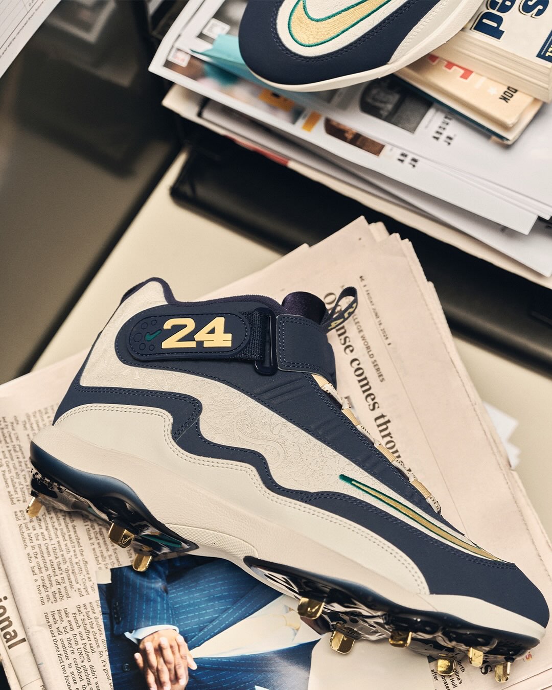 Nike honored the 10-year anniversary of Ken Griffey Jr.'s