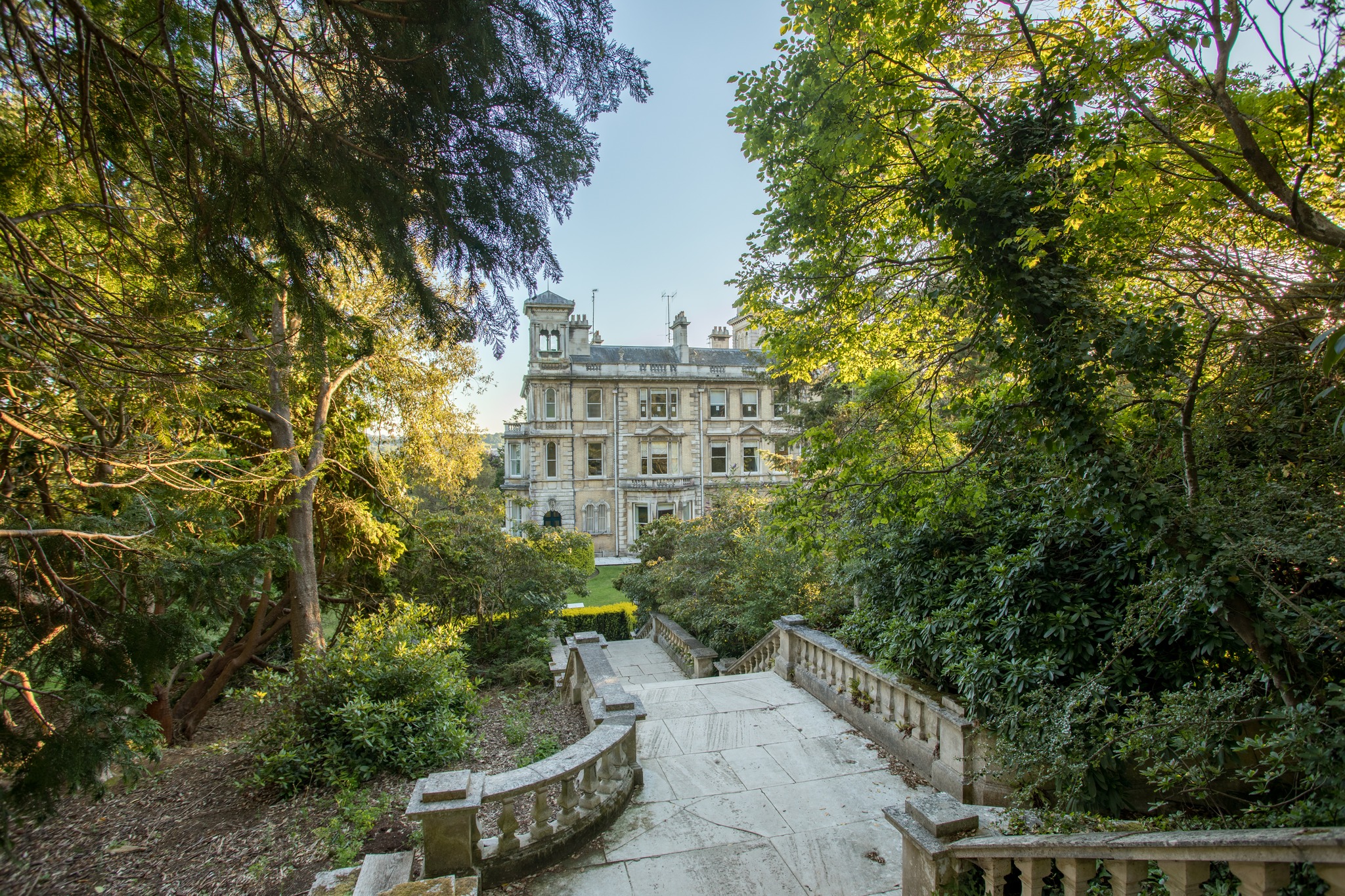 Reed - We were delighted to welcome a group of alumni back to Reed Hall ...