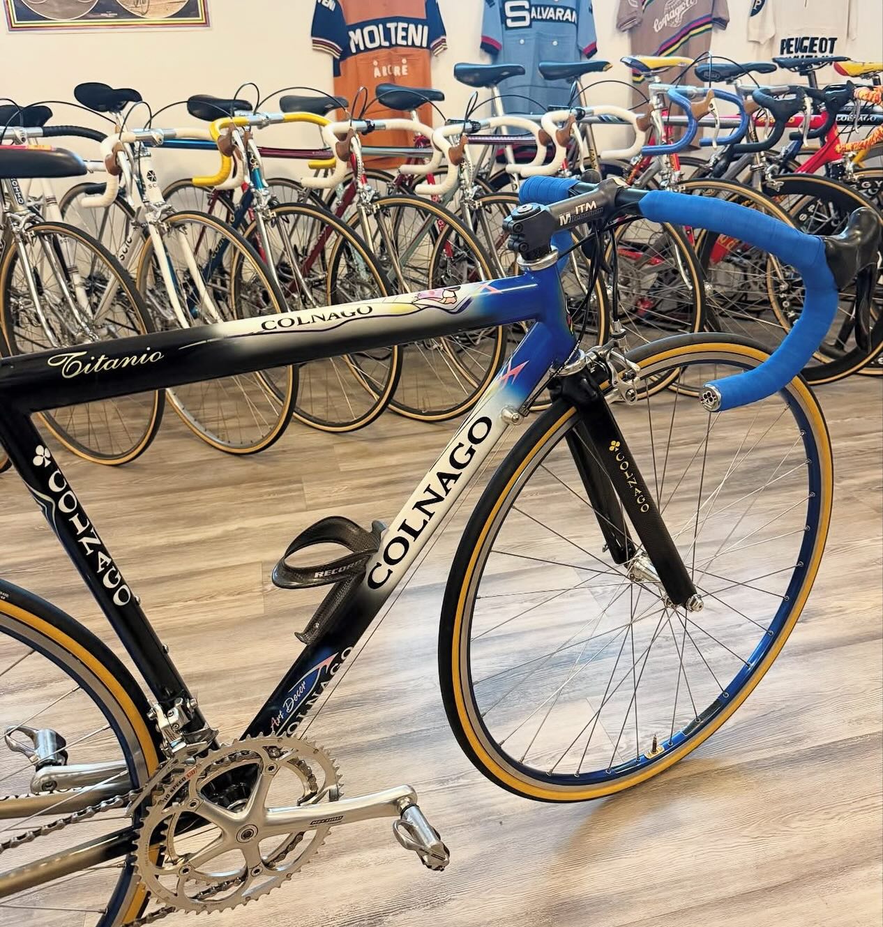 Colnago Titanio | Art Decor Edition A true Italian thoroughbred