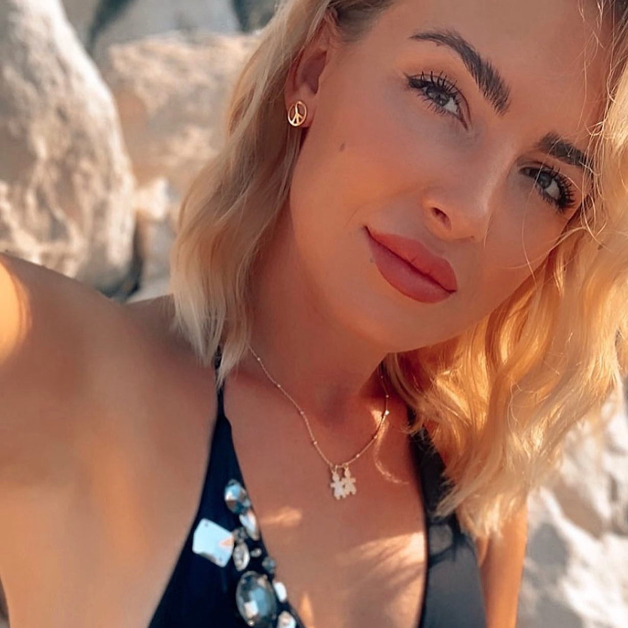 Collier Peace Is My Religion