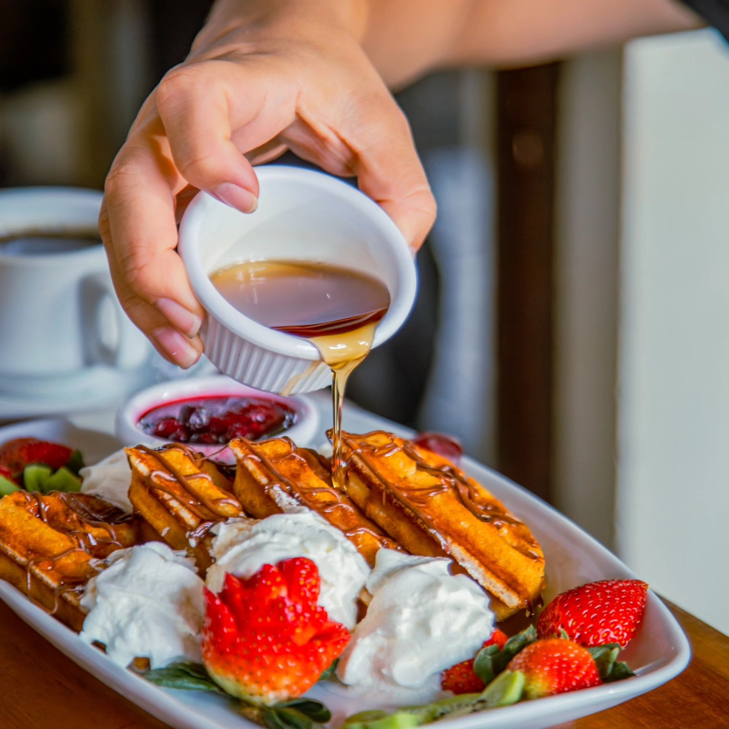 Roots Bakery & Café | Sámara