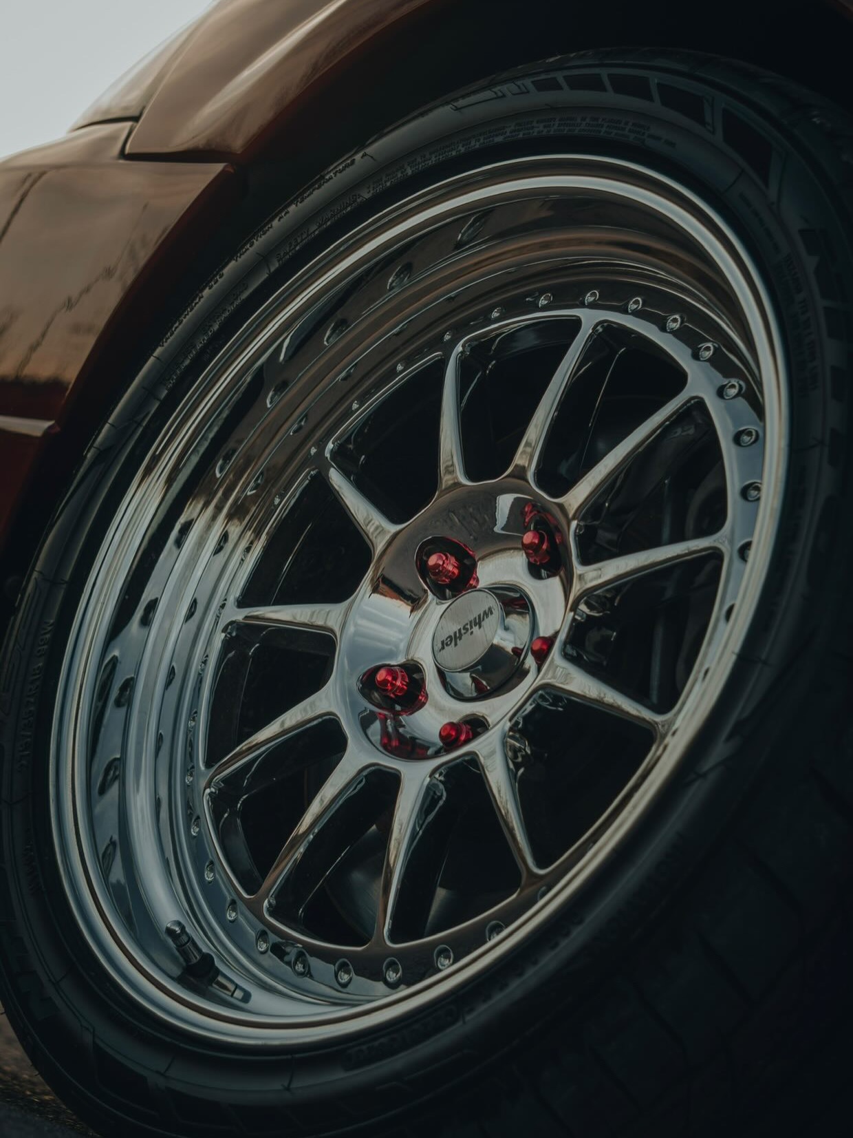 Whistler - Simply clean. Wheels: Whistler KR7 16x9 +15 White