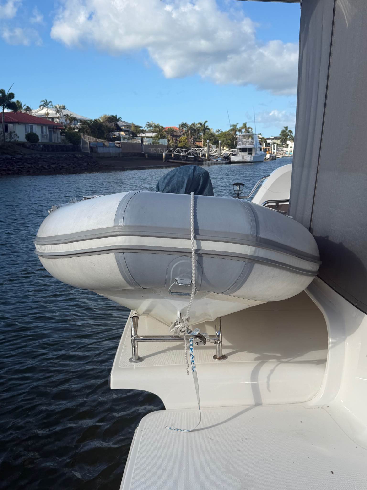 Inflatable 290 Gemini dingy aluminium floor with canvas cover - Boats ...
