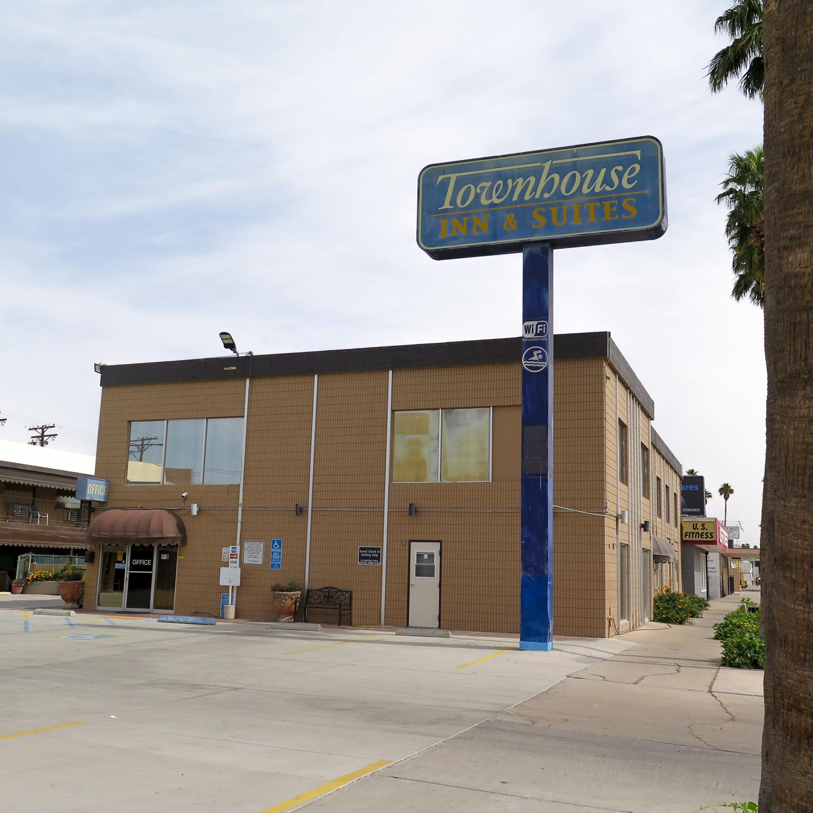 Townhouse Inn & Suites | Brawley CA