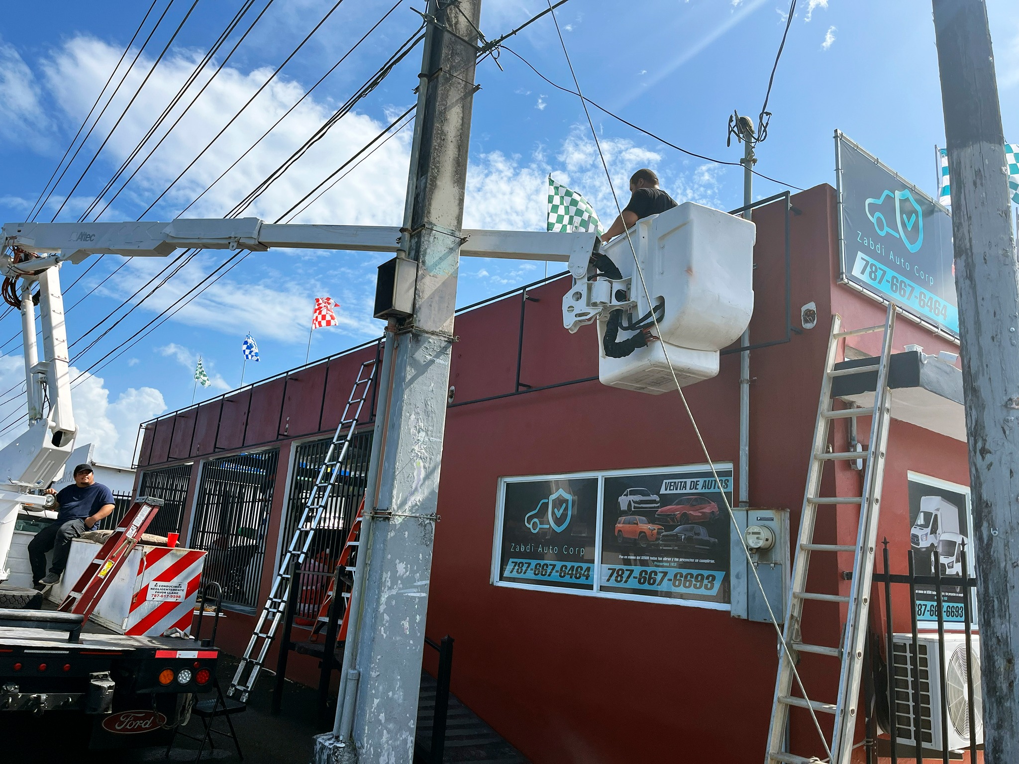 Jr. Signs | San Isidro