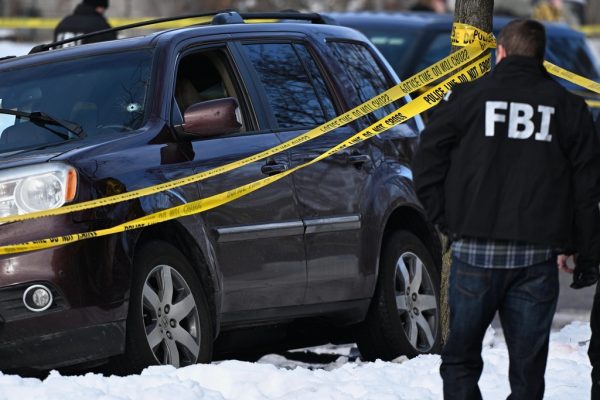 WGN - BREAKING: The ICE officer who fatally shot 37-year-old Renee Good ...