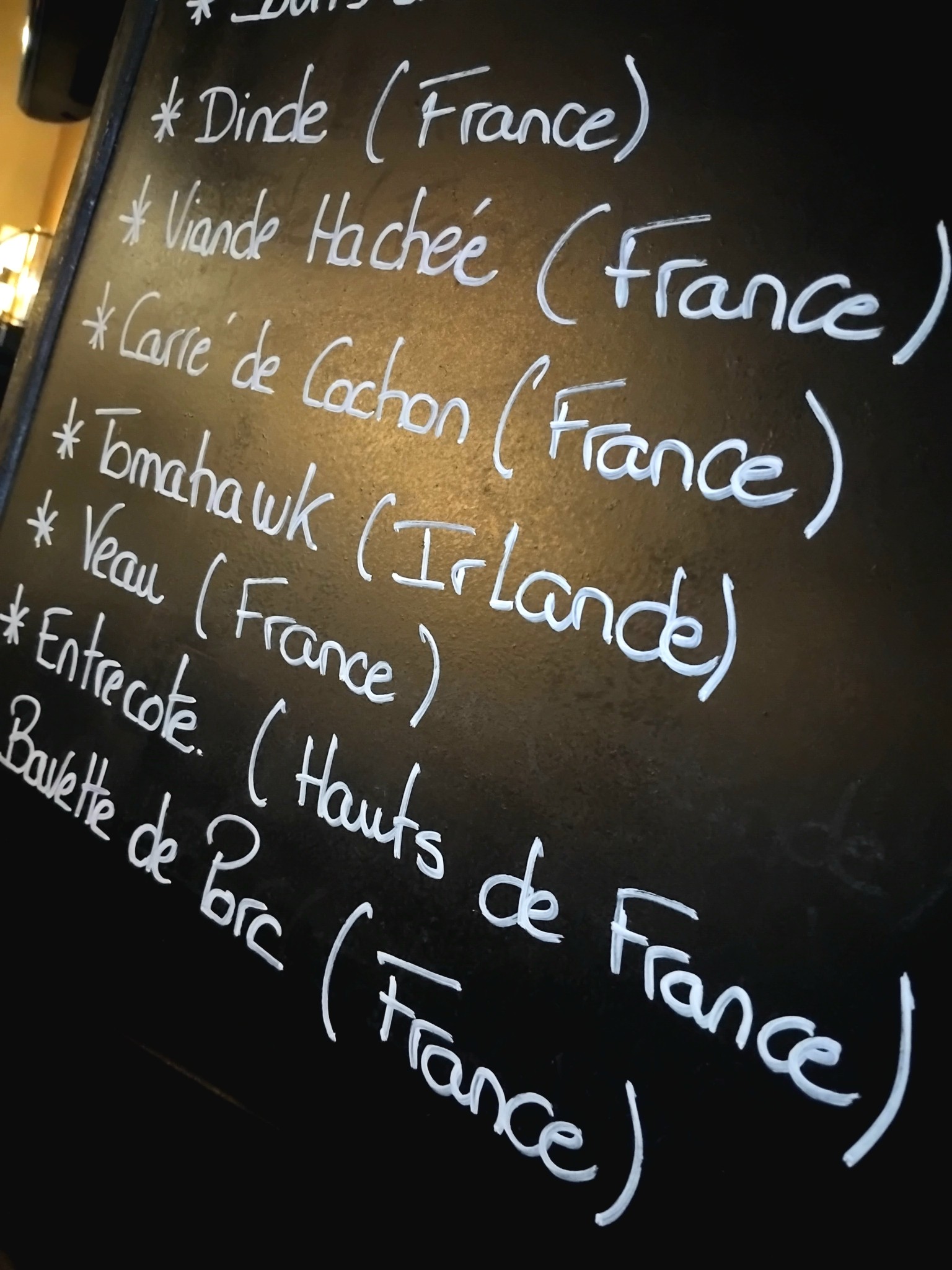 Curated visual reference: Picture Idea: Restaurant On Est Fier De Mettre En Avant Les Producteurs