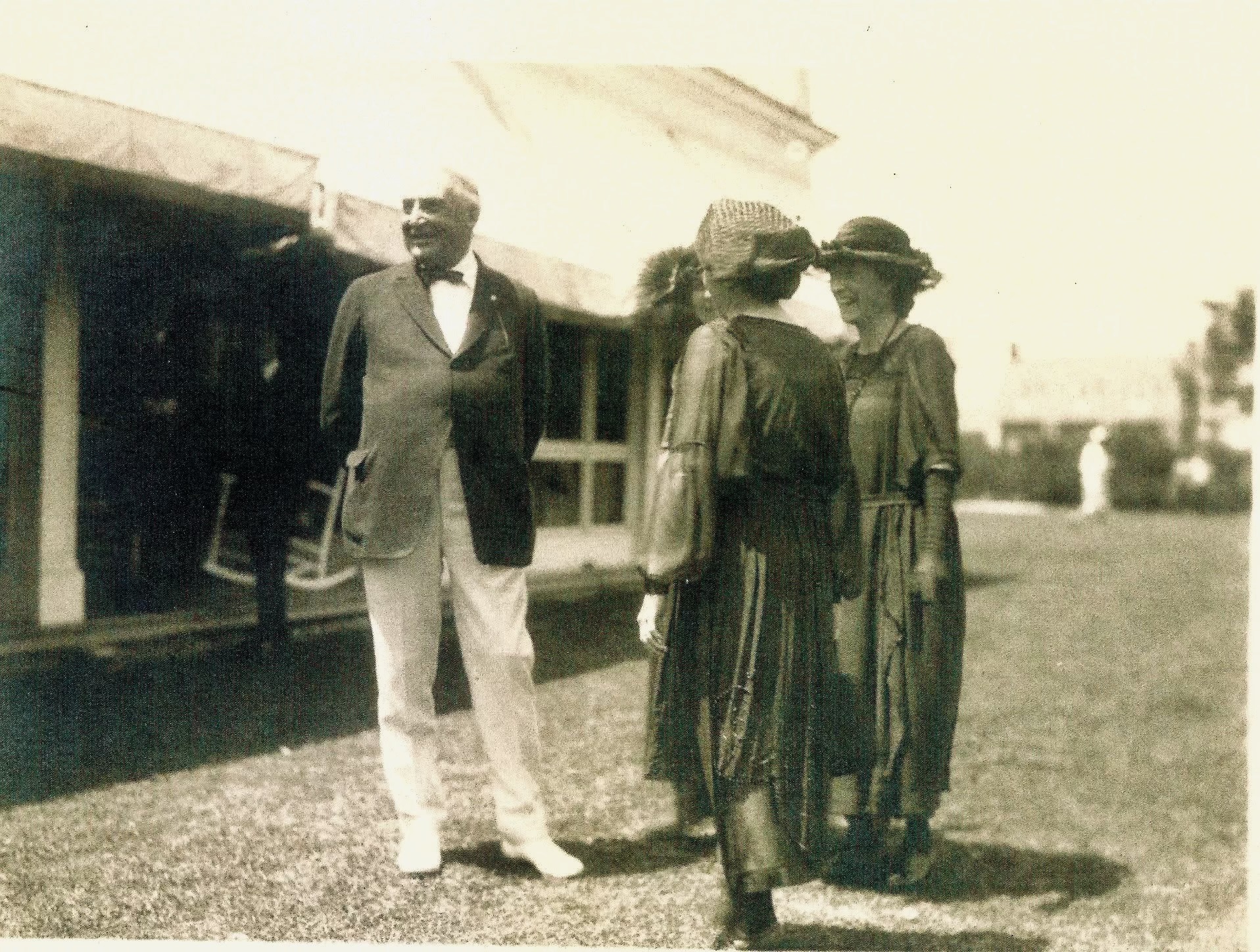 scioto country club dress code Here's what patrons can and cannot bring to the U.S. Senior Open at Club. See link below ⬇️ 📸 Gregory Shamus, Getty Images YGroup_25SS5492 Golf tournament Rustic Boho Wedding Dress Color:Perfect Pink