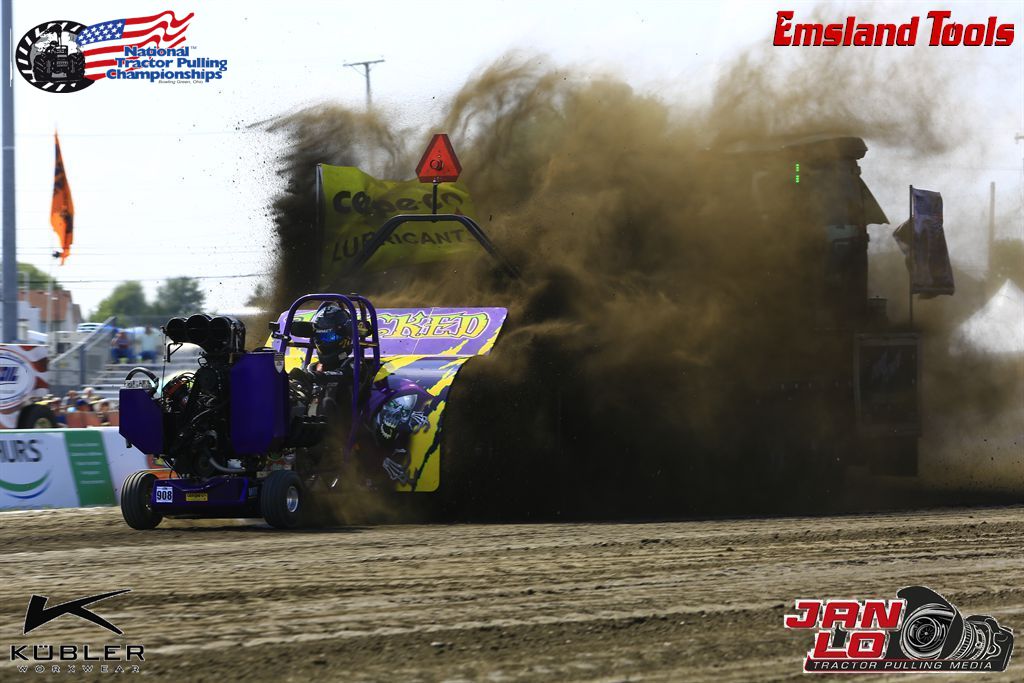 Jan Lo - Tractor-Pulling... - Jan Lo - Tractor-Pulling Media