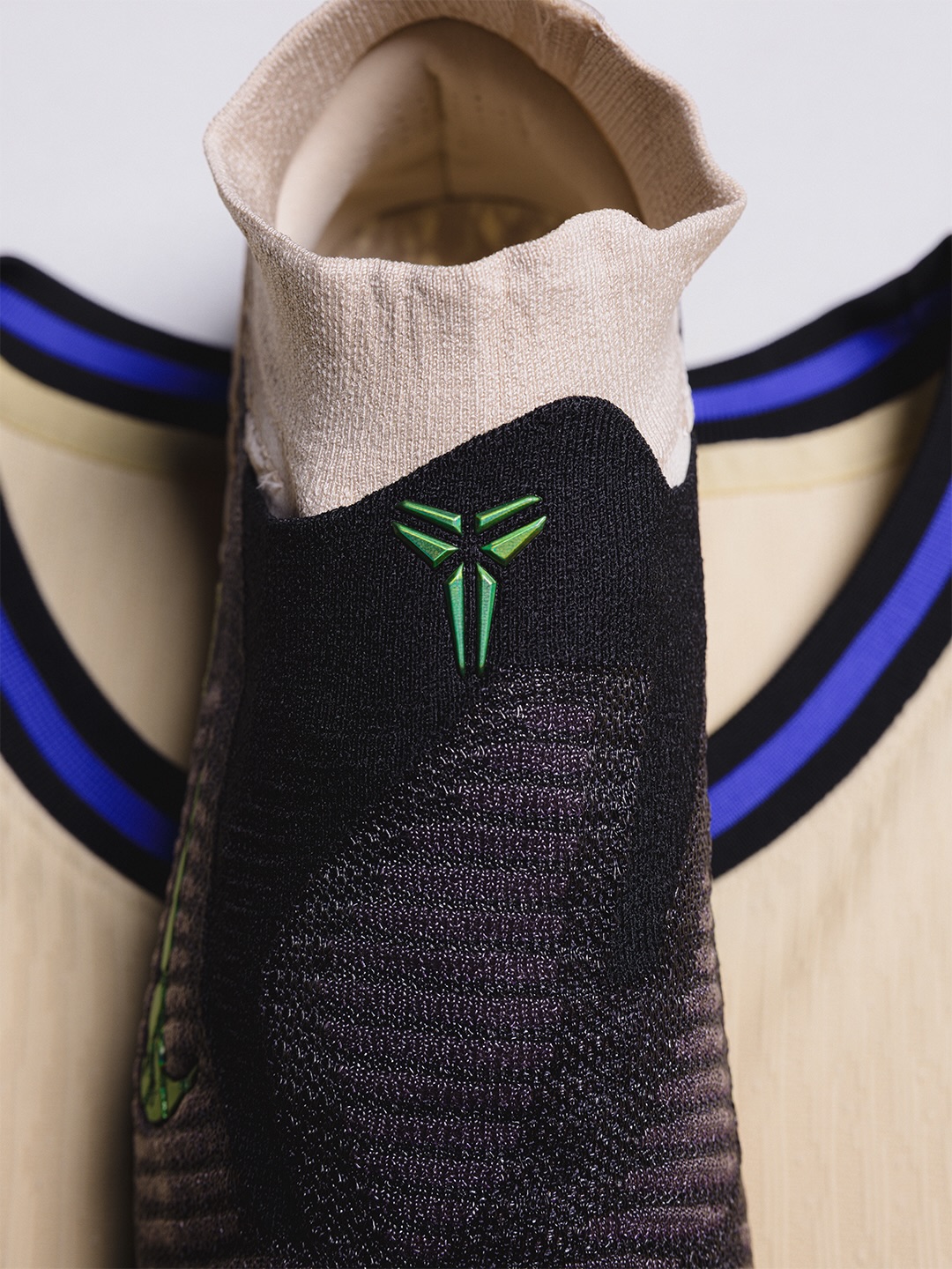 Nike just dropped one of the coldest releases of the year 🐍 The