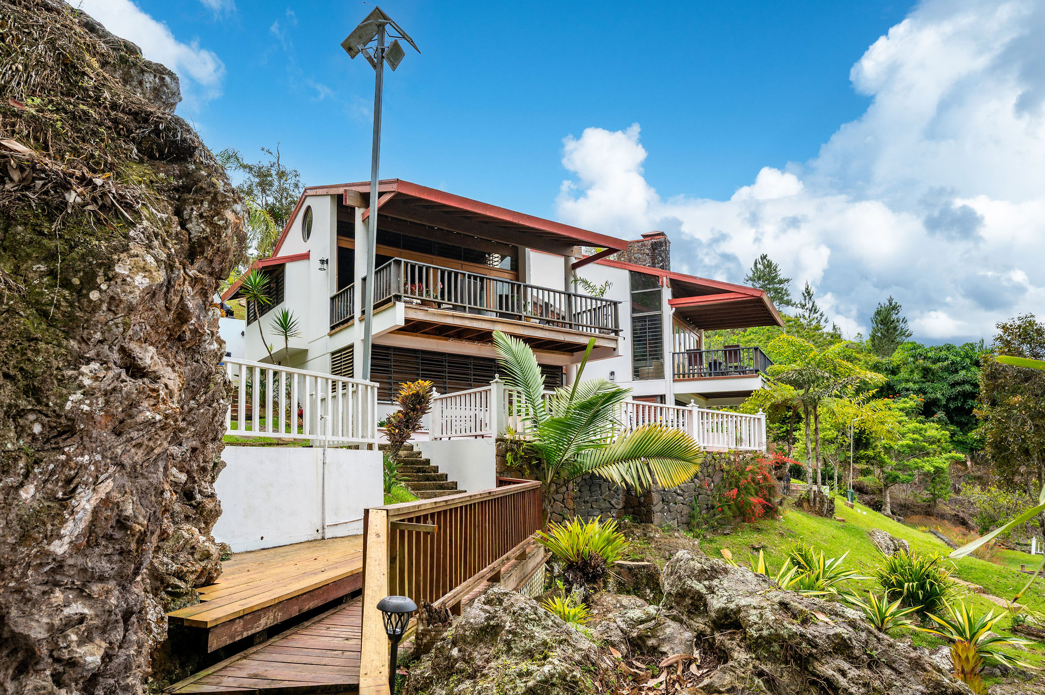 Edwin Colon, Real Estate Broker