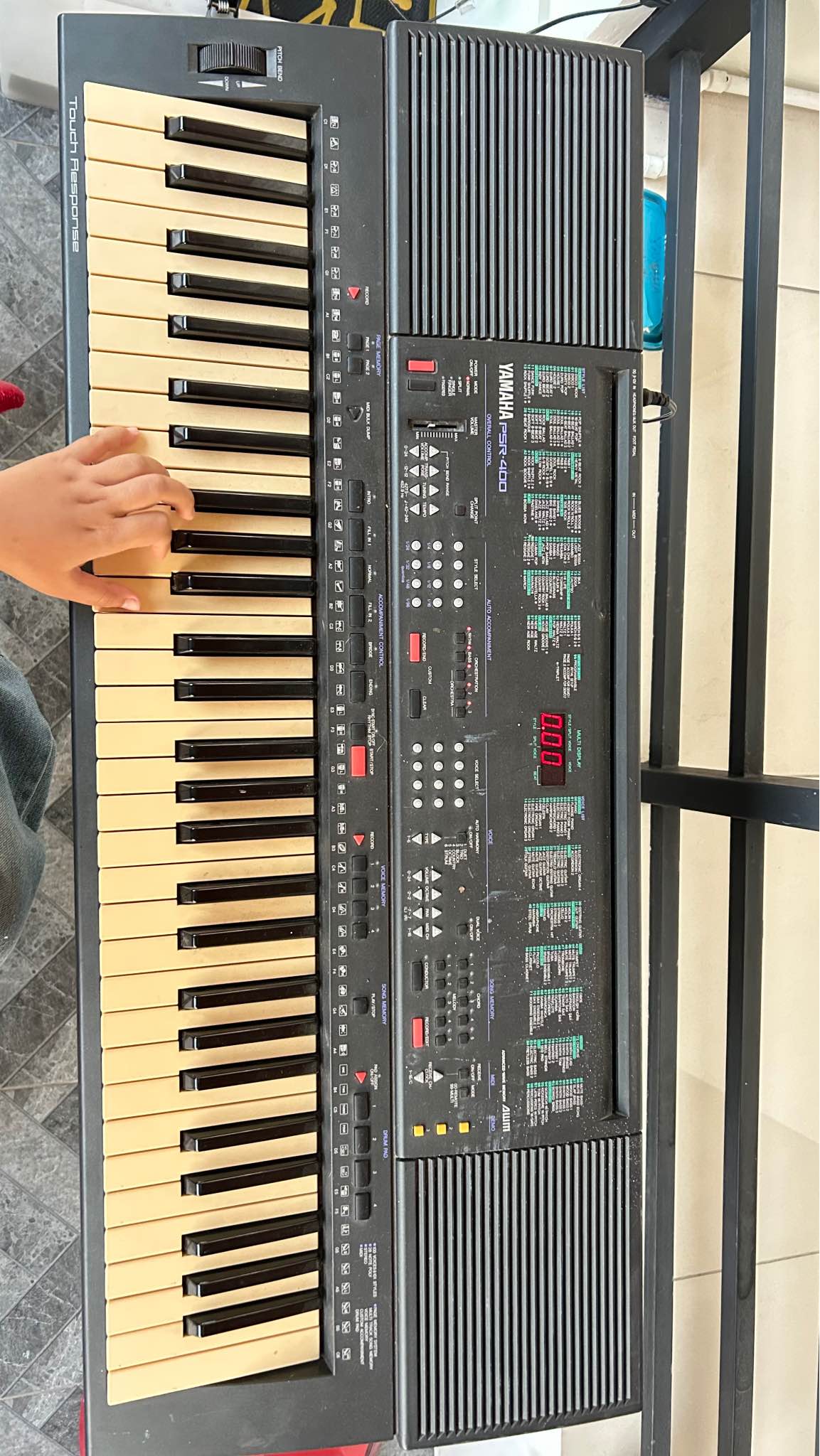 ขายคีย์บอร์ดYAMAHA PSR-400 ใช้งานได้ปกติครับ อุปกรณ์ครบพร้อมเล่นครับ ...