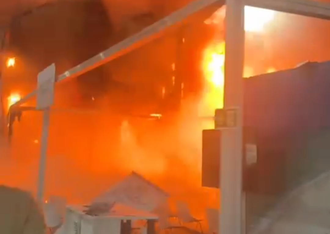 NTV - Chaos as huge fire erupts at venue of COP30 climate summit https ...