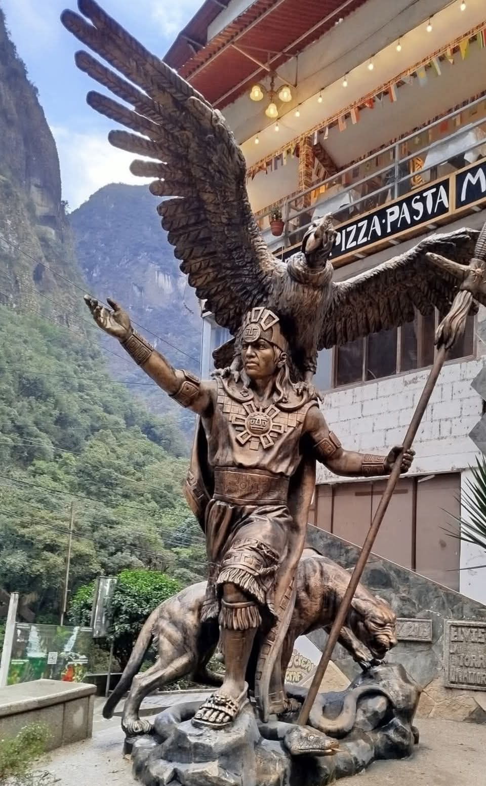 Cuitláhuac - ¿ MALA INTERPRETACIÓN DE LA HISTORIA? El doble lenguaje en ...