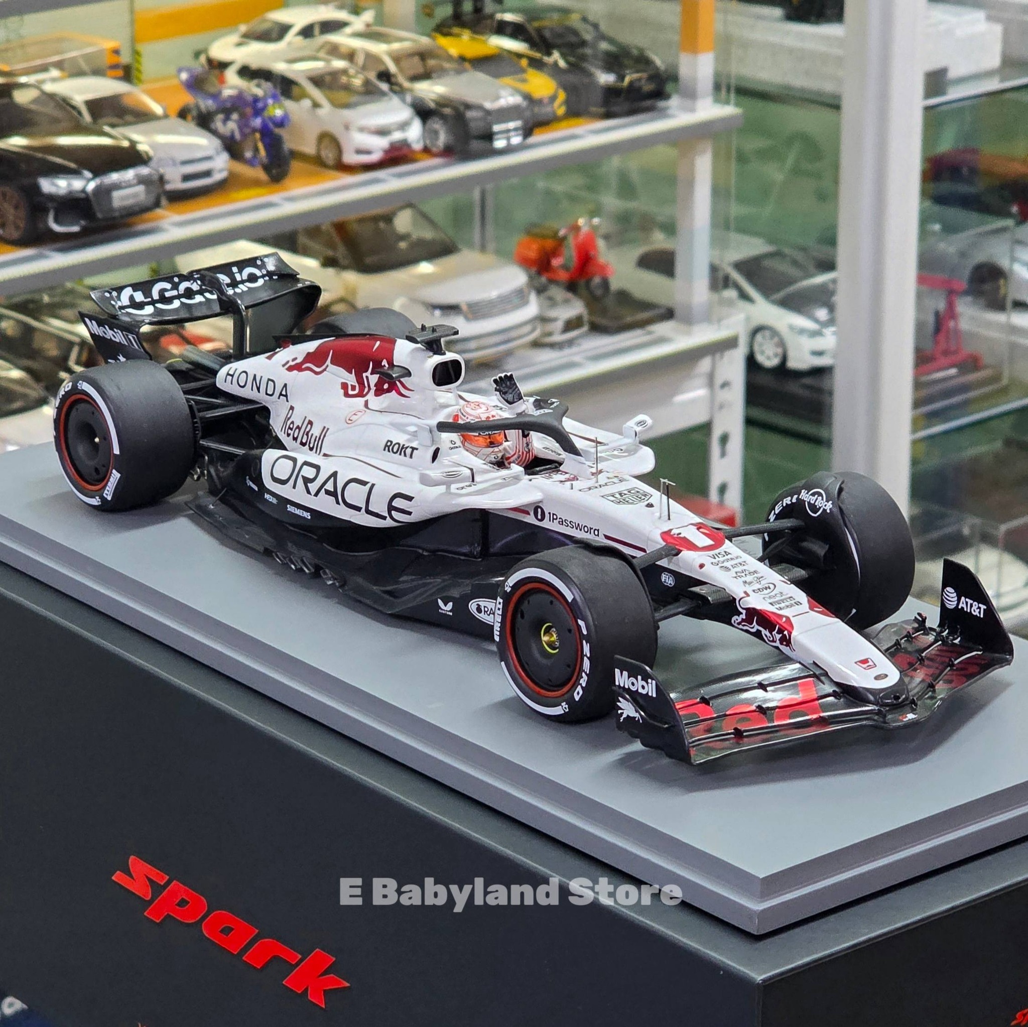 🚨 [LAST BATCH PRE-ORDER] 🚨 🏎️ 1/18 Spark F1 🔥 Oracle Red Bull
