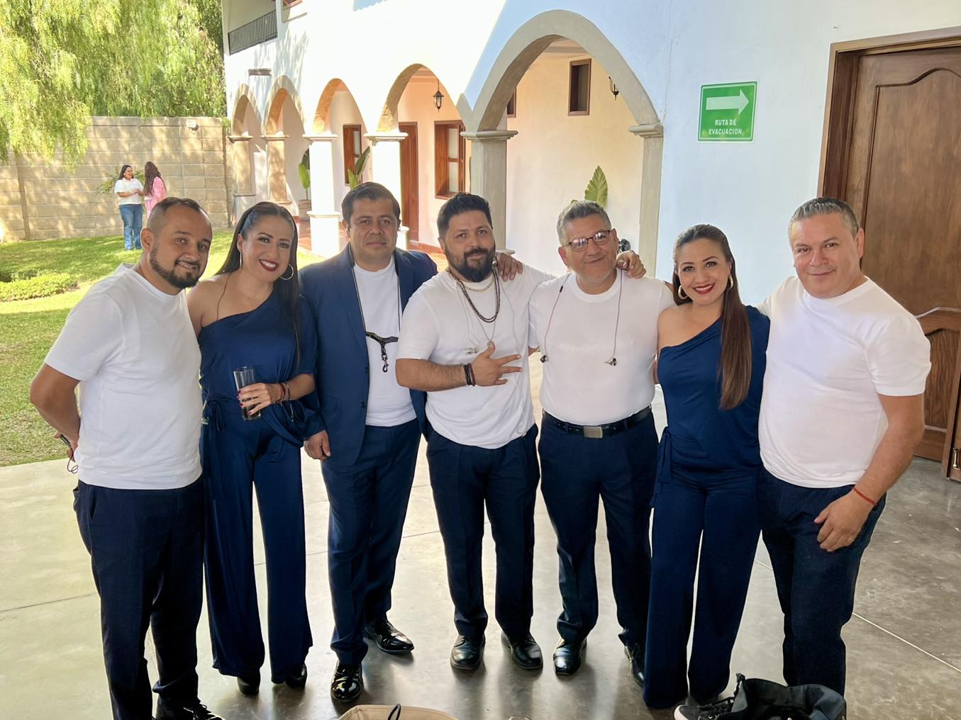 Coco Banda Grupo Musical León