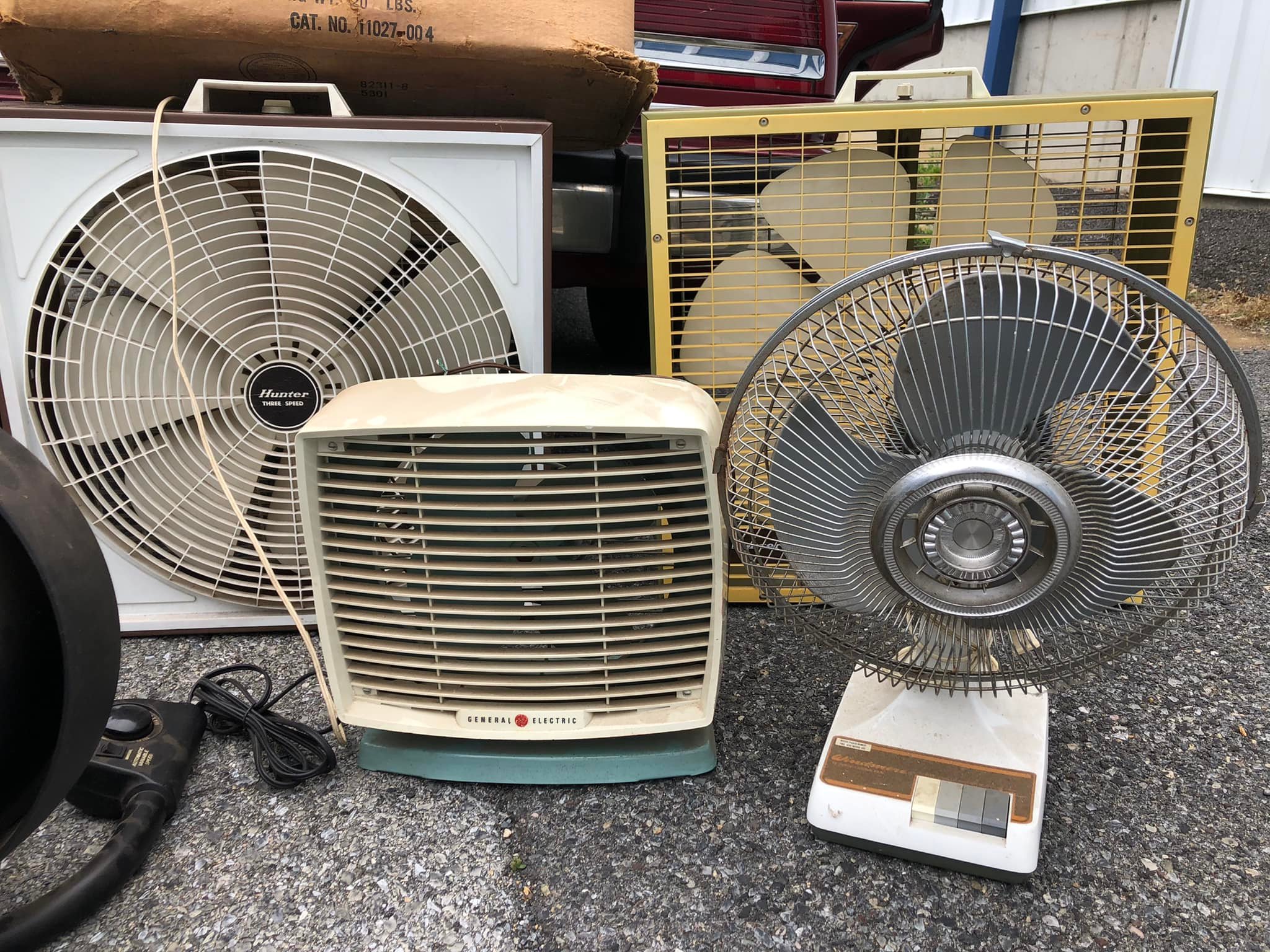 Vintage 1950's Hunter -Zephair model# B3400. This fan is both