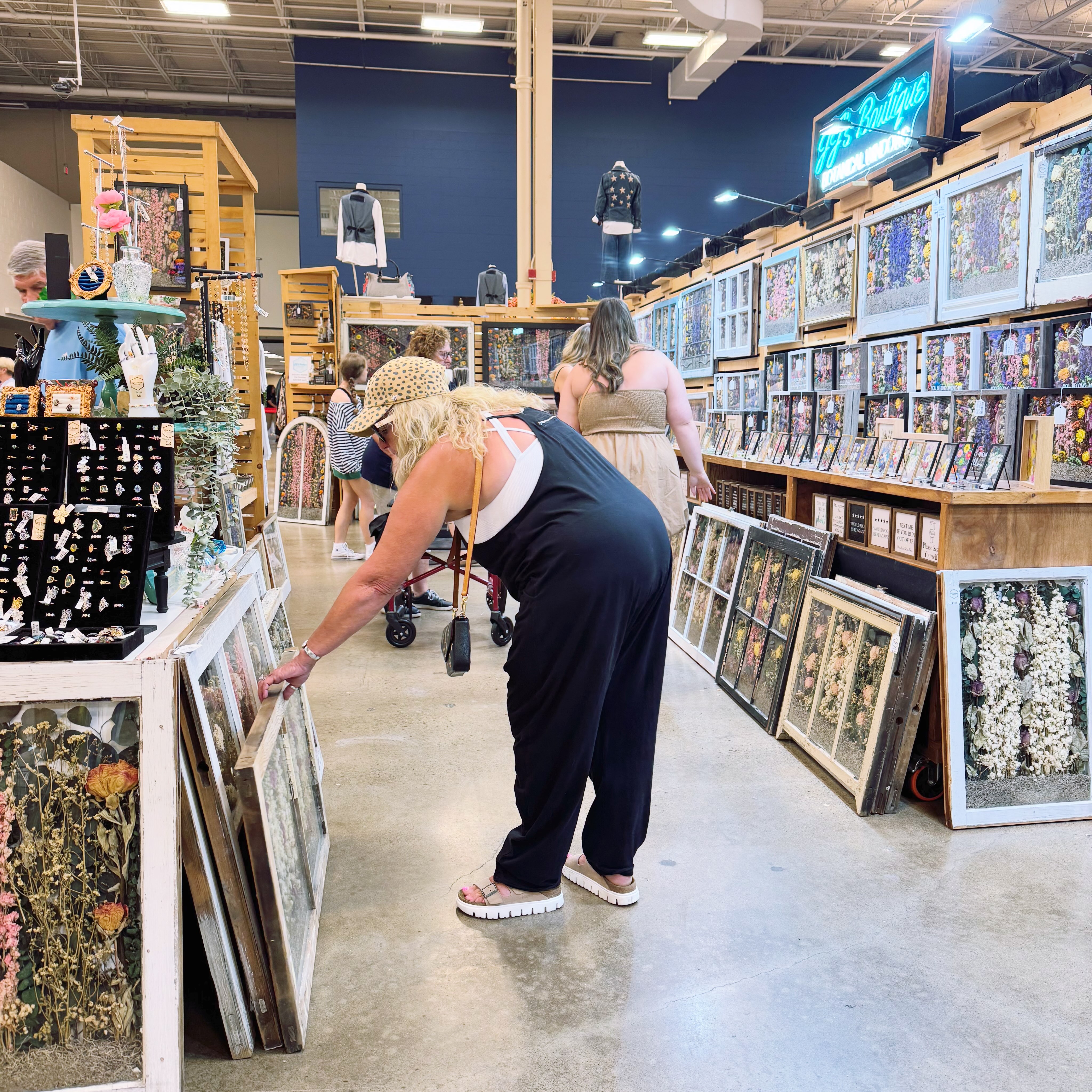 JJ's Boutique | Centerville OH
