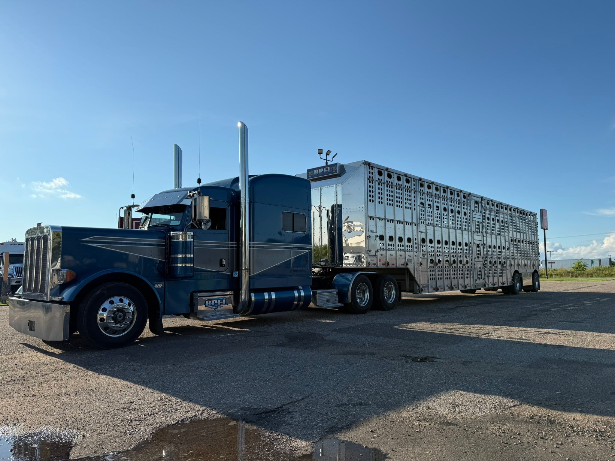 WI Big Rigs - WI Big Rigs added a new photo.