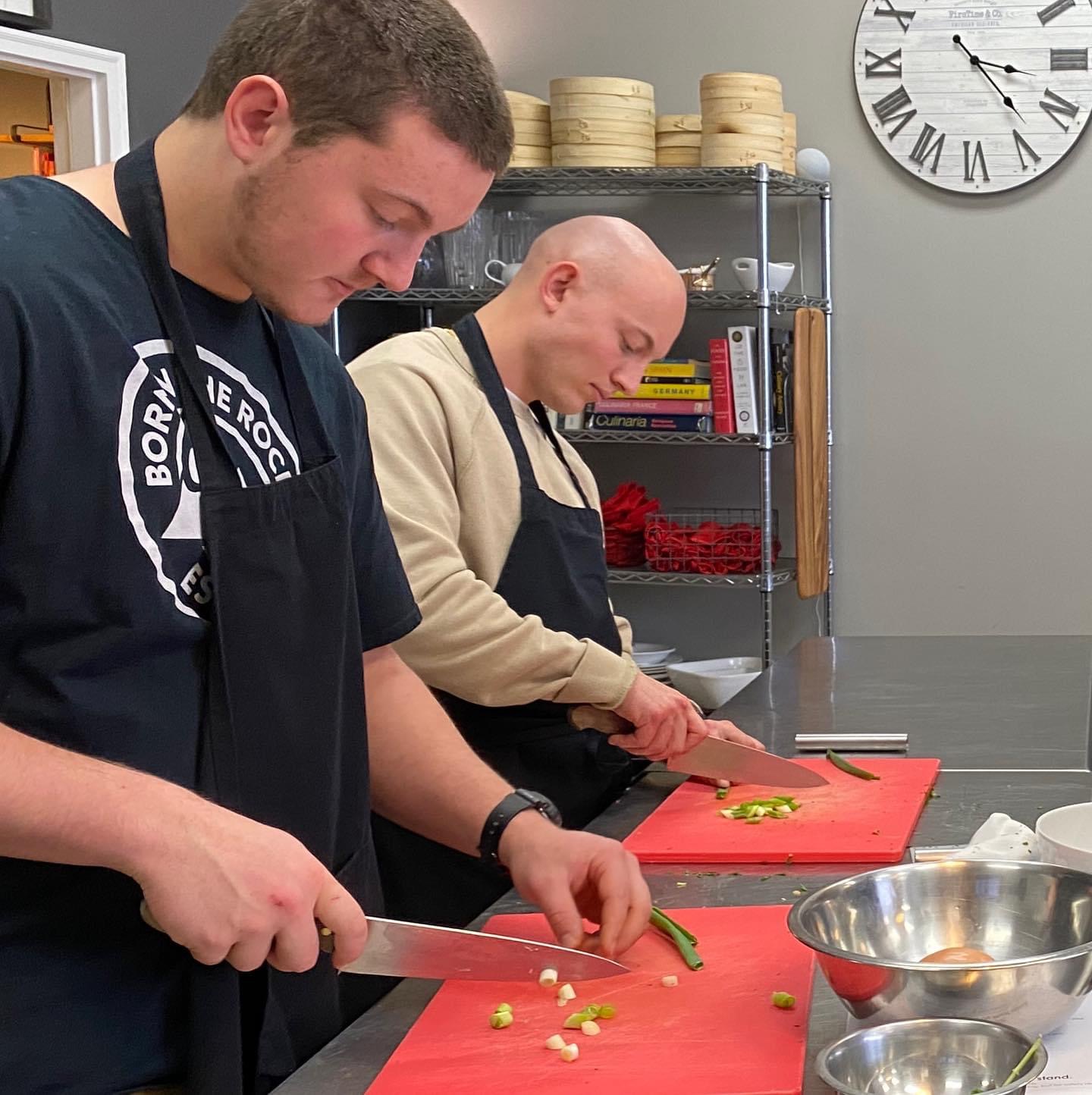 🔪 Knife Skills 101 with Chef... - Culinary Craft Workshop | Facebook