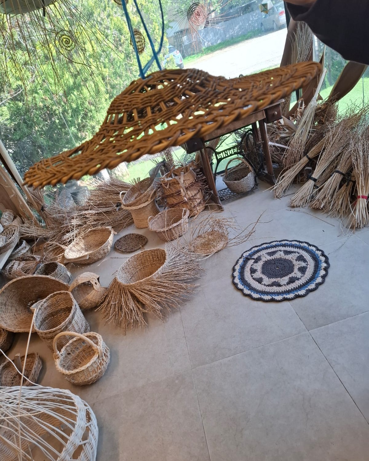 רעיה קליעת סלים Raya Weaving | Bethlehem of Galilee