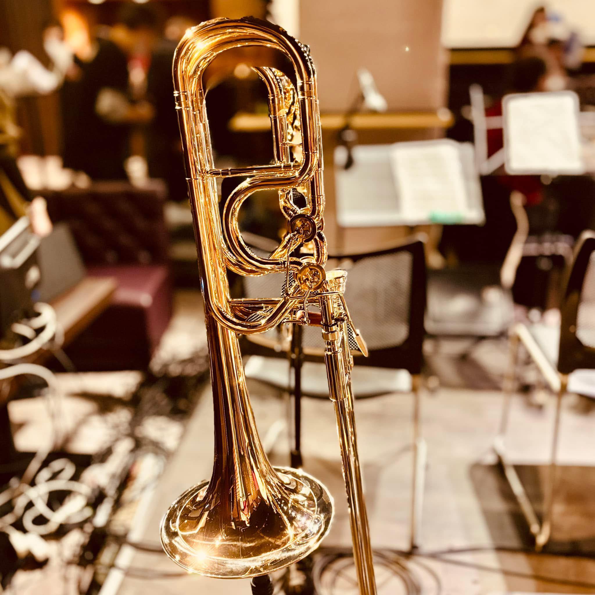 新宿のドルチェ楽器で、トローヤの新しいオープンフローバルブのバス