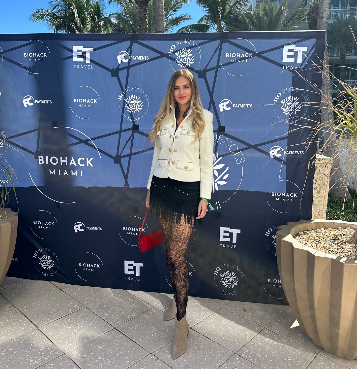 Natalija - Miami really said winter today ️😂 I froze, but Biohack Miami ...