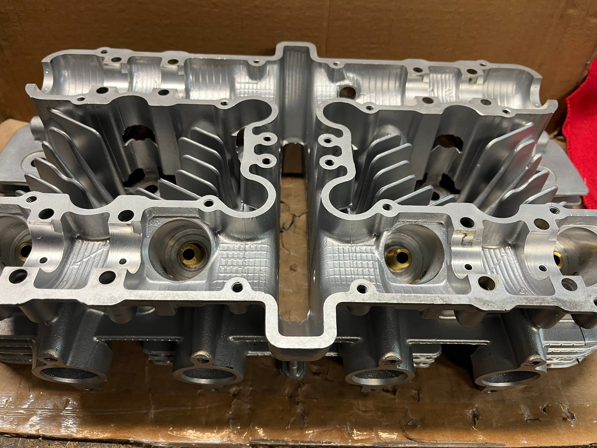 kawaasaページ　オーダー平均台 KZ1000 head build with bronze guides and stock specs