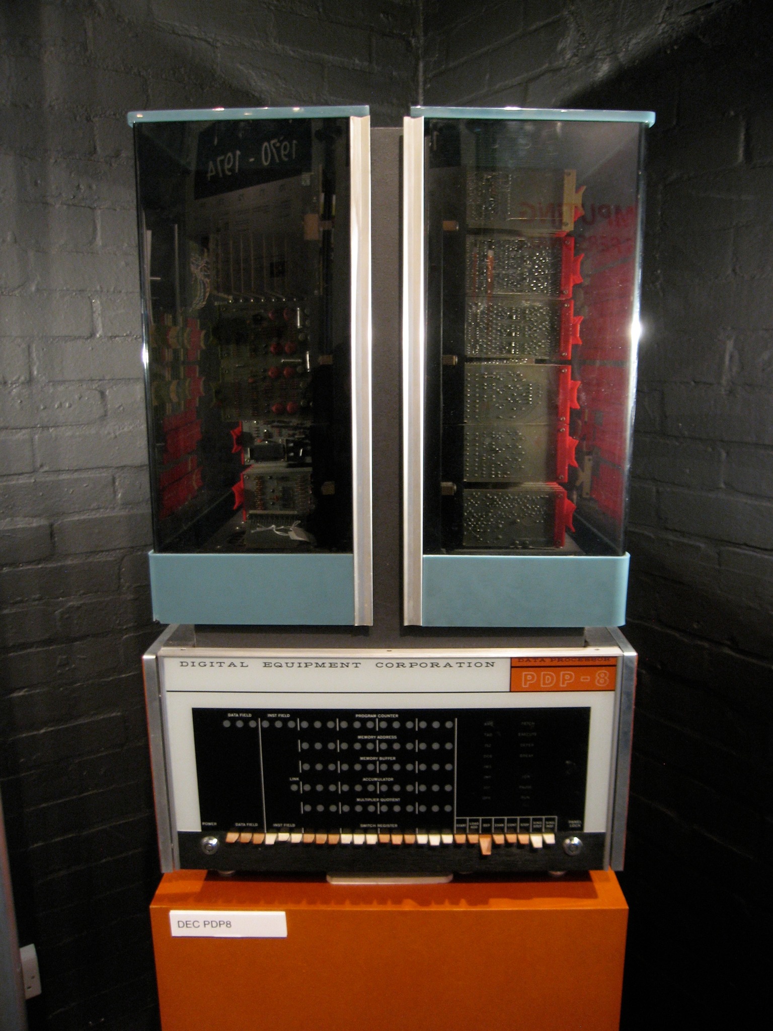 Old Computers - The DEC PDP-8 was designed to efficiently... | Facebook