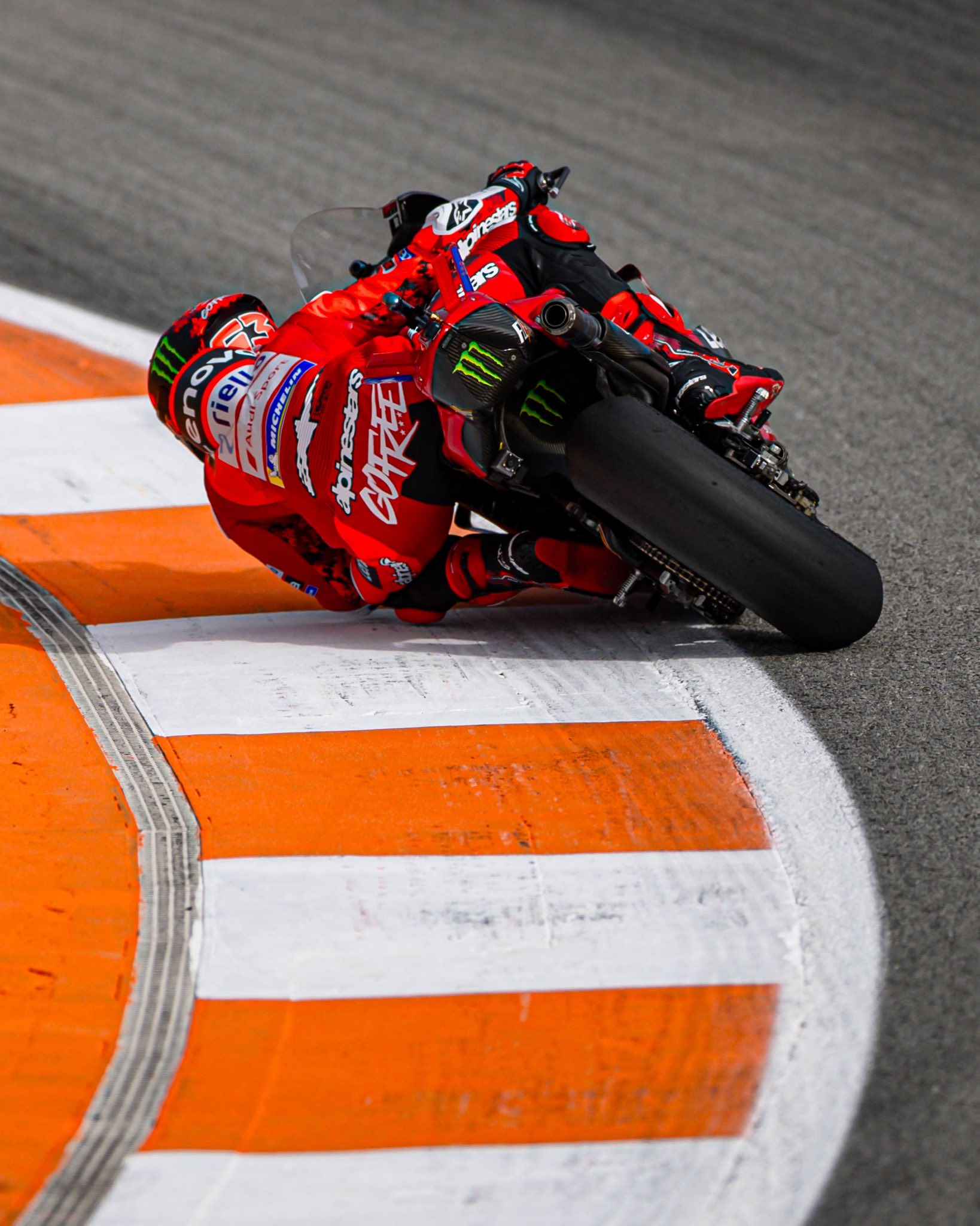 Francesco Bagnaia - #MotoGP #Moto2 #SkyVR46Val Race: P4 Si chiude così ...