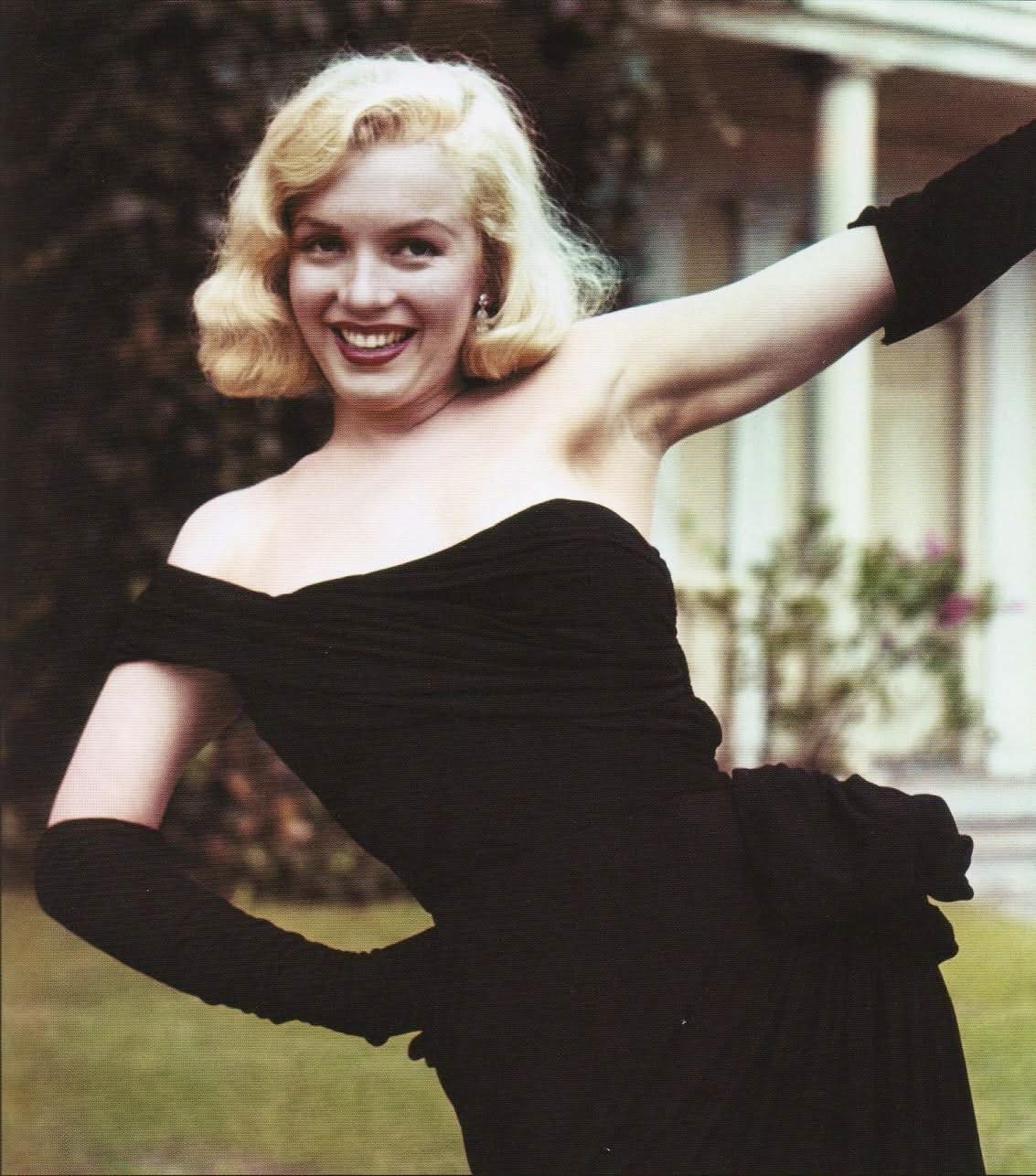 marilyn monroe black dress Rita Hayworth's 'Gilda' inspiration SORT|940 Dressed in white, stepping Size:18 months