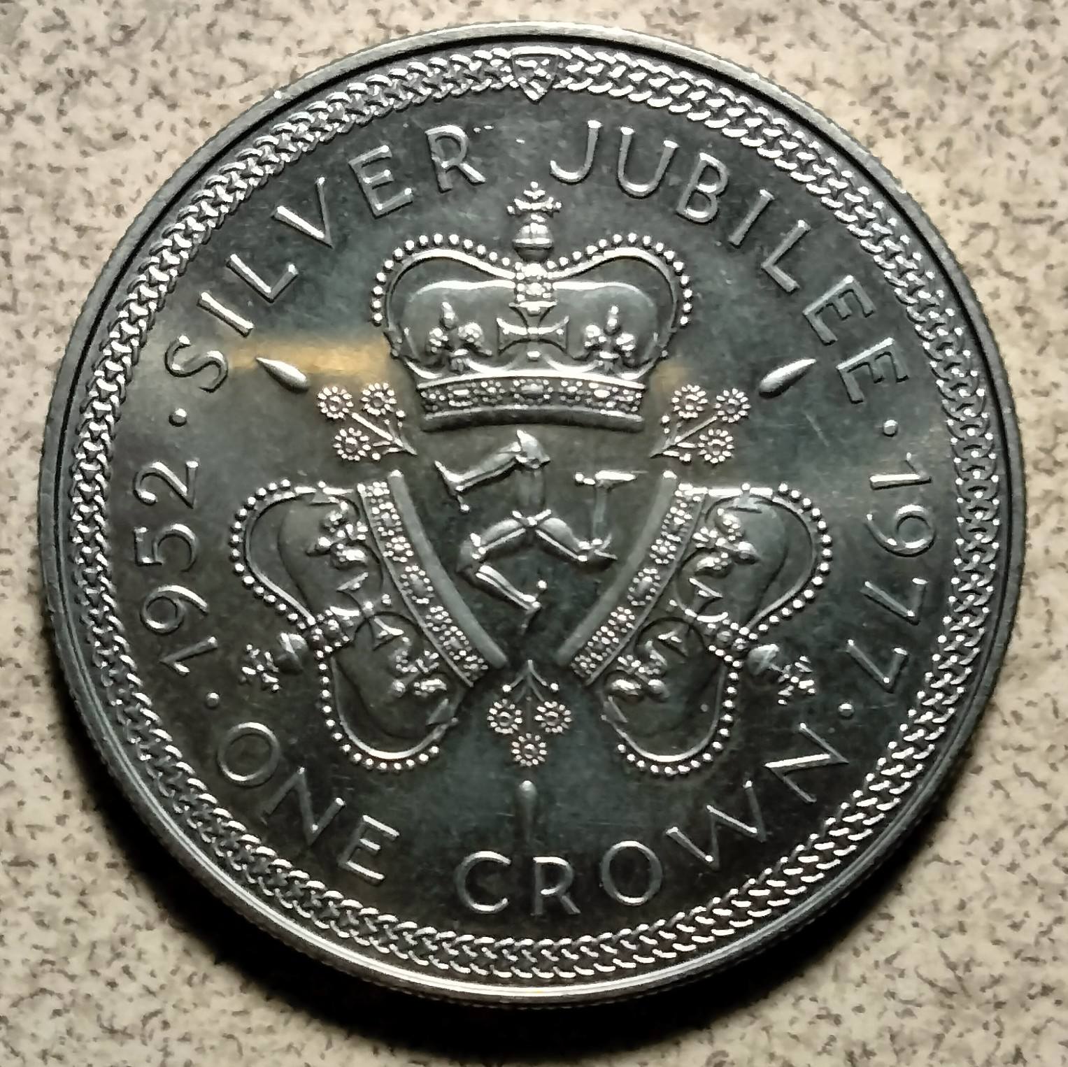 1977 Isle of Man silver jubilee coin details