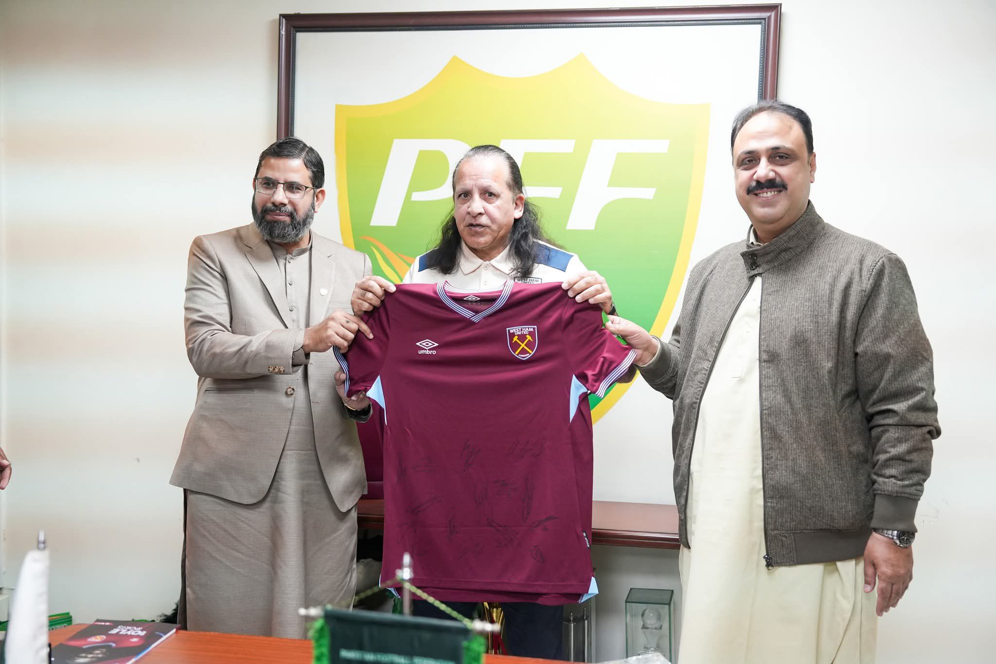 Mr. Rashid Abba from West... - Pakistan Football Federation | Facebook