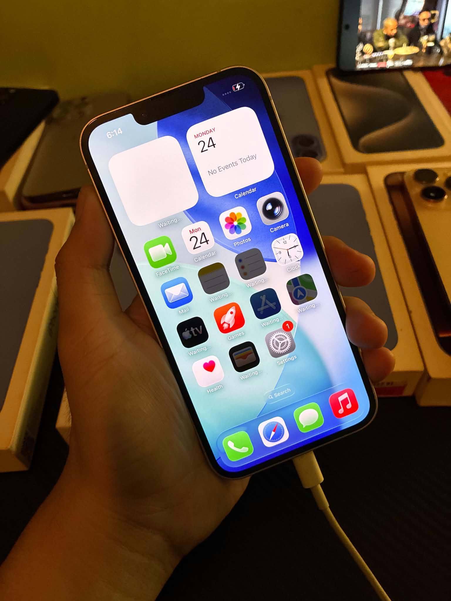 Iphone 14 256gb Factory unlock 76 battery health All original No