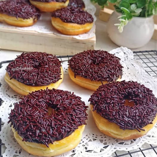 Resep - Donat kampung By @lestarisahidin ______ . Bismillah,. Donat ...
