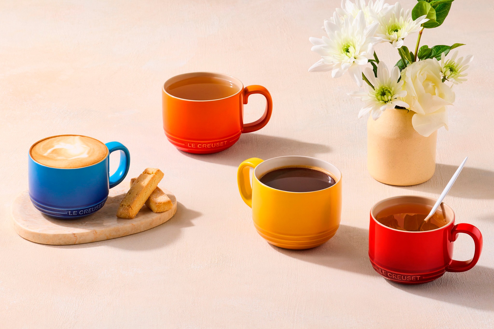 Le - Festive new bestseller! Set your holiday table with the 